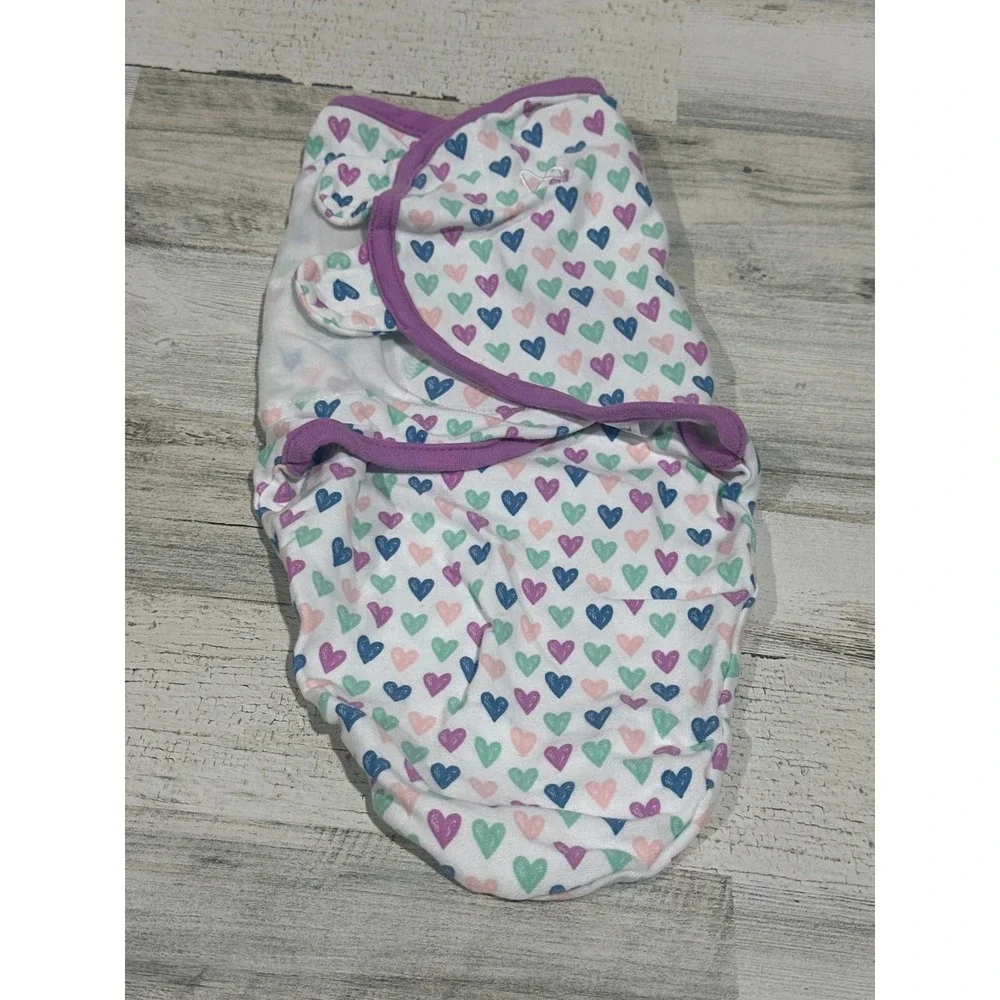 SwaddleMe Original Swaddle Girls 0-3M White Purple Heart Print EUC